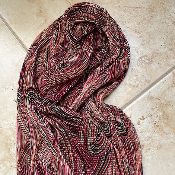 Reversible scarf - Picture 3 of 6